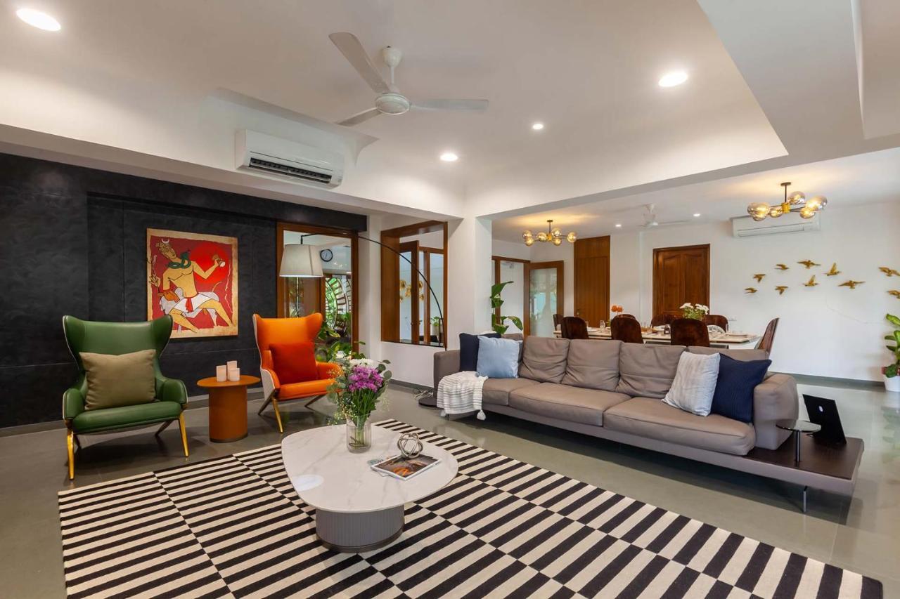 Villa Sereno By Stayvista - An Elegant And Entertaining Retreat Featuring A Swimming Pool, Outdoor Jacuzzi, Modern Interiors, And A Snooker Table Alībāg Eksteriør billede