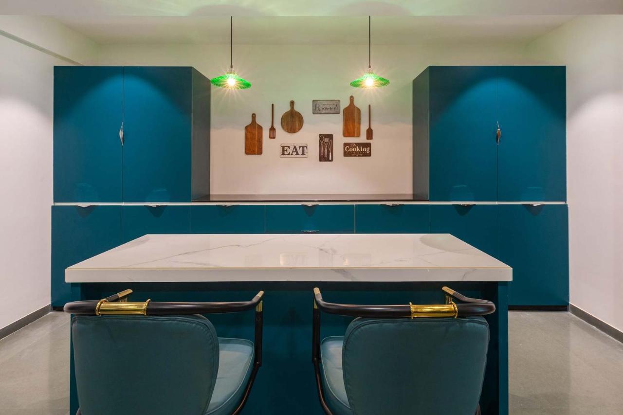 Villa Sereno By Stayvista - An Elegant And Entertaining Retreat Featuring A Swimming Pool, Outdoor Jacuzzi, Modern Interiors, And A Snooker Table Alībāg Eksteriør billede