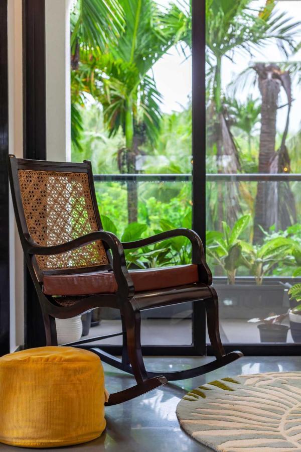 Villa Sereno By Stayvista - An Elegant And Entertaining Retreat Featuring A Swimming Pool, Outdoor Jacuzzi, Modern Interiors, And A Snooker Table Alībāg Eksteriør billede